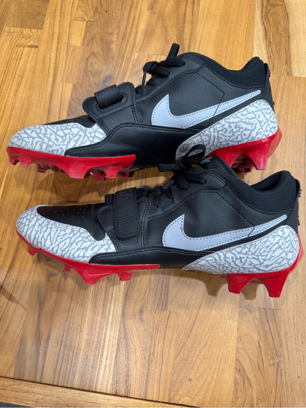 Jordan Legacy 312 Football Cleats Size 13